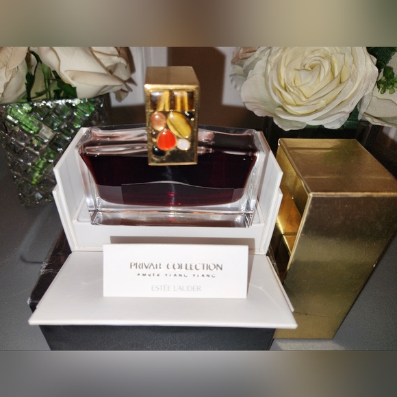 Amber Ylang Ylang Private Collection by Estee Lauder Pure Parfum; 30ml / 1 fl.oz - Picture 10 of 16